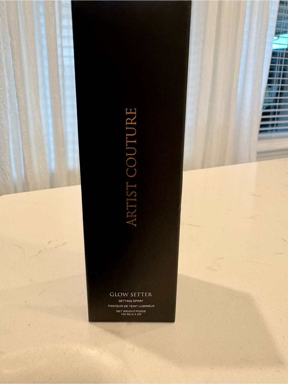 Artist Couture Glow Setter Setting Spray - Black with Gold Lettering